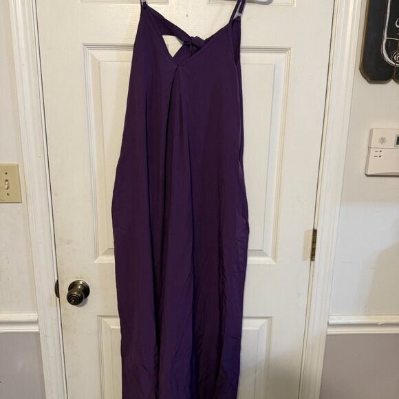 NWT Purple Sleeveless Maxi Dress - Size M - Bow Detail & Cutout Front - Picture 2 of 3